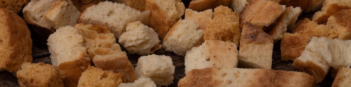 Slices of high-protein snacks and desserts showcasing the role of gelatin in food products such as protein bars, jellies, and ice cream.